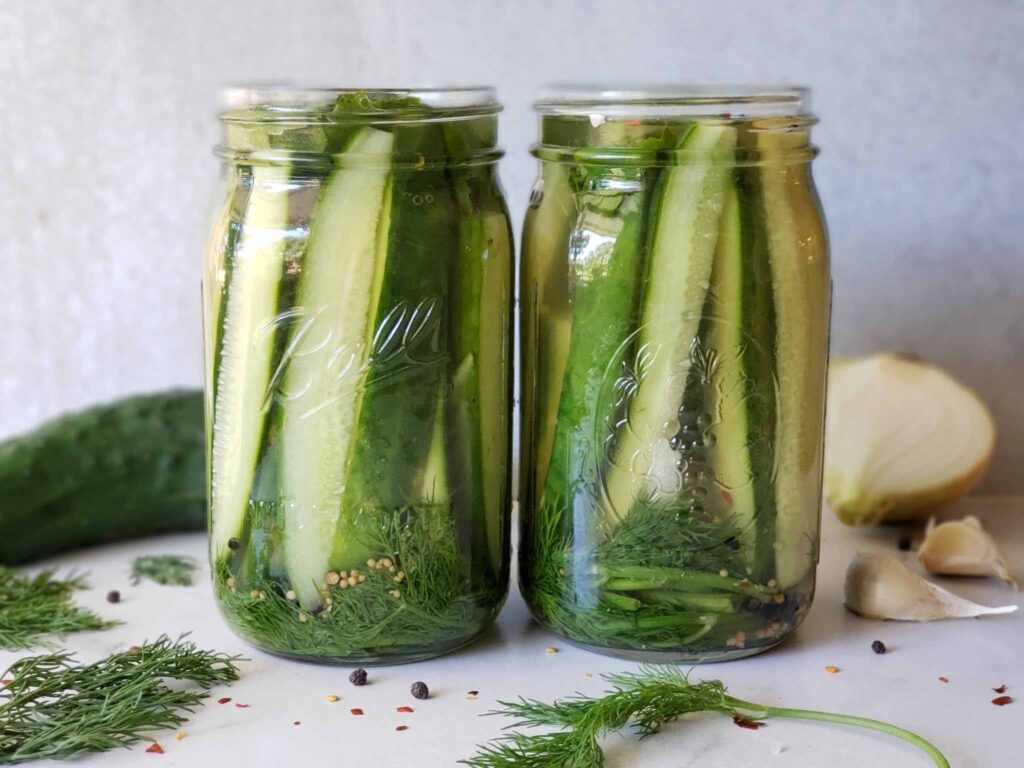 crunchy tangy homemade pickles easy diy recipe