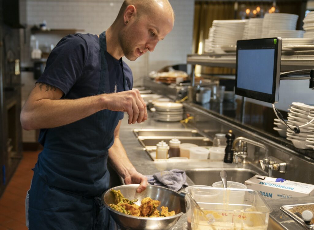 fighting food waste restaurants and chefs take on the issue