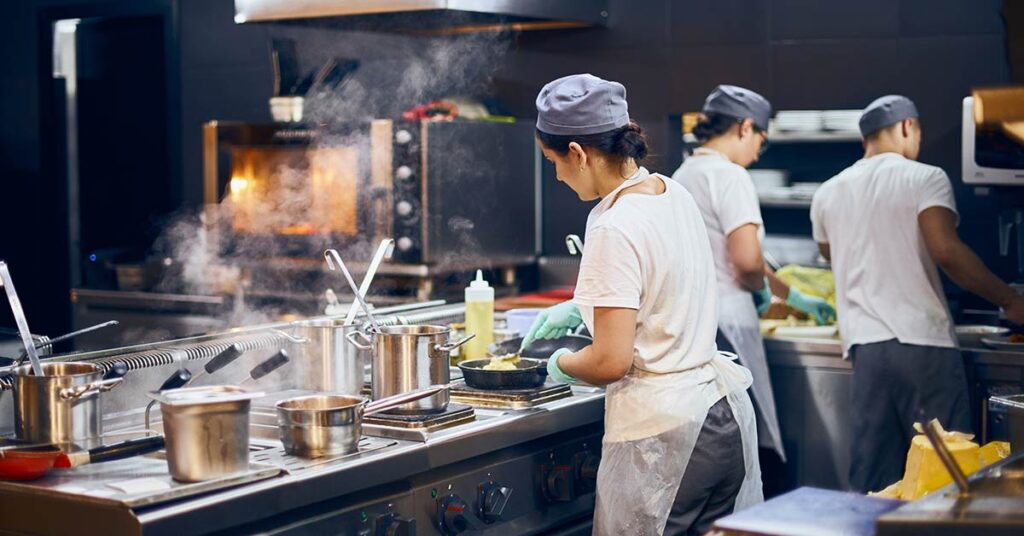 the growing popularity of ghost kitchens and virtual restaurants