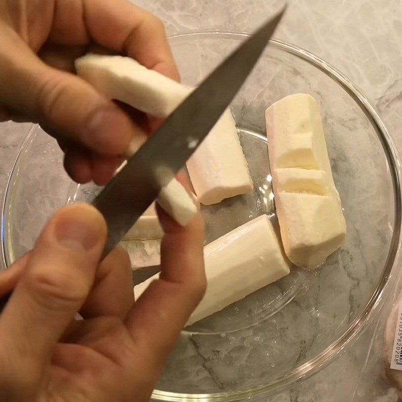 Step 1 Prepare the ingredients for Cassava Cake with Taro Filling