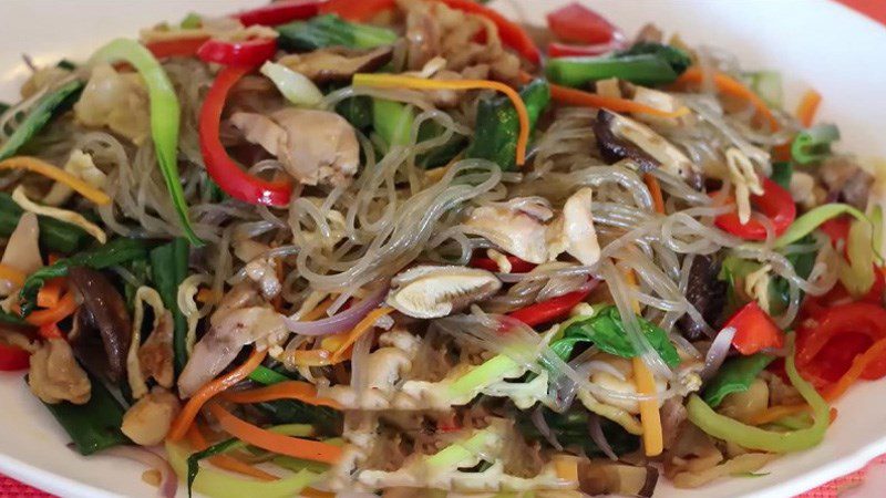 Stir-fried vermicelli with chicken