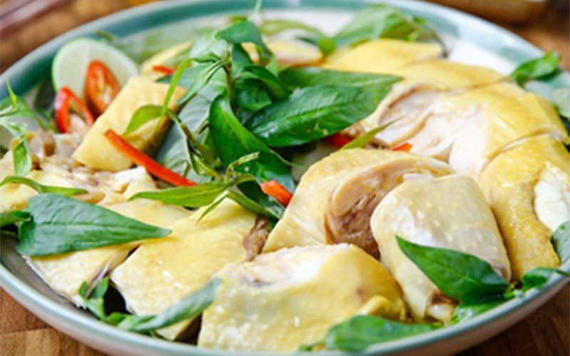 image of steamed chicken with rau ram