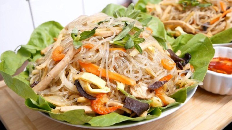 Mixed stir-fried vermicelli