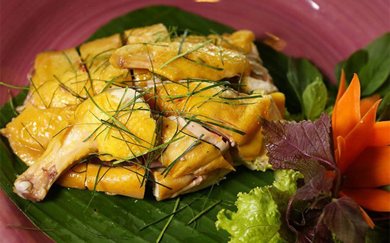 Image of steamed chicken with lemongrass