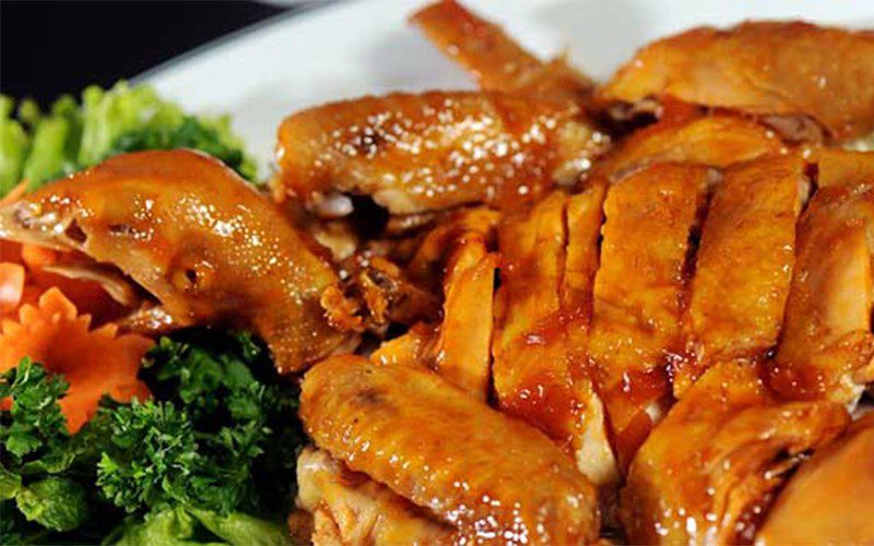 Steamed Chicken with Fish Sauce