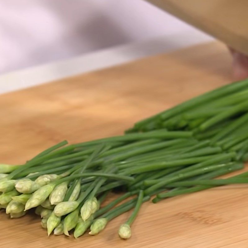 Step 1 Prepare vegetables for Stir-fried char siu noodles