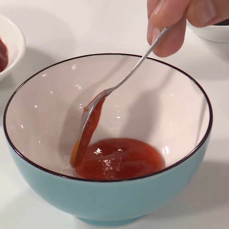 Step 3 Make the sauce Stir-fried noodles with char siu