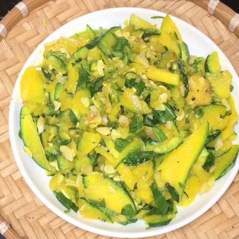 Step 4 Final Product Stir-fried Young Squash with Garlic