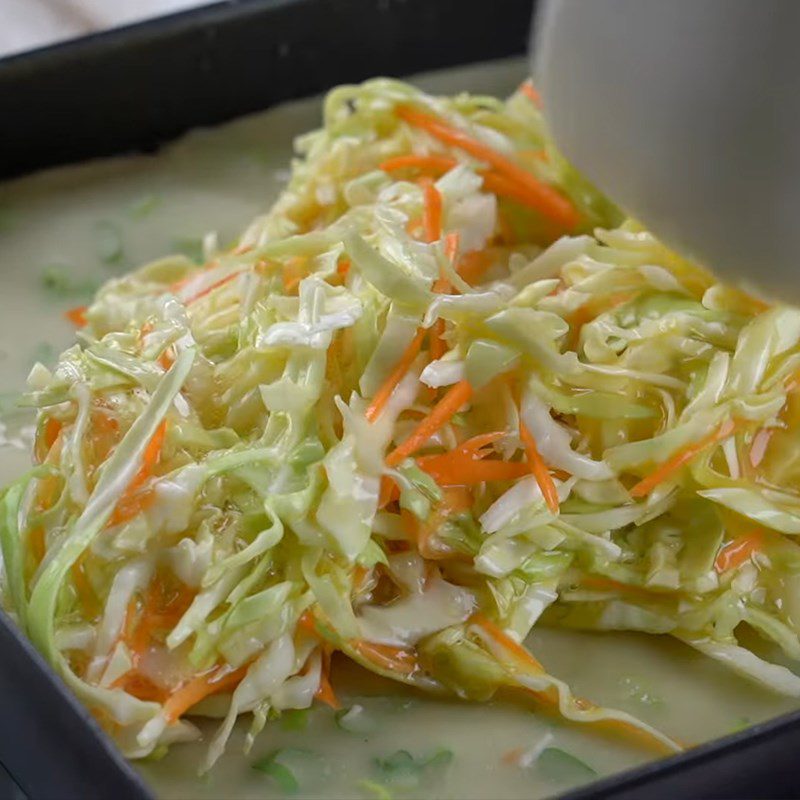 Step 4 Fry scallion pancake with cabbage Fried scallion pancake with cabbage