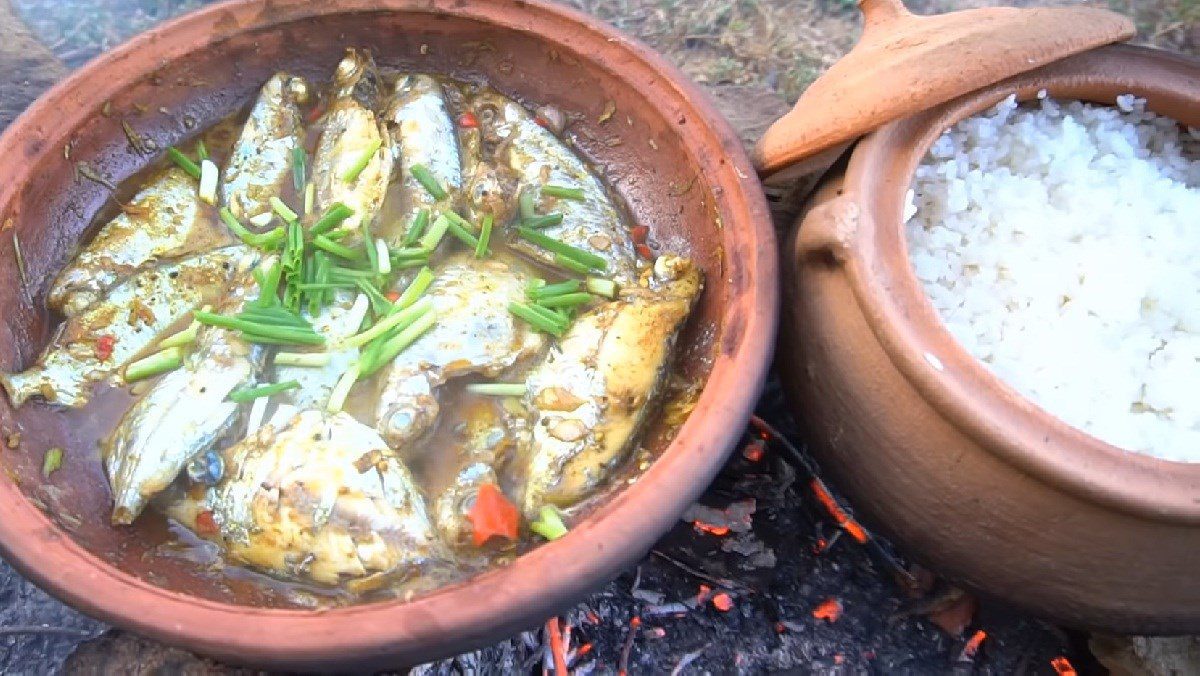 Stewed herring with pepper