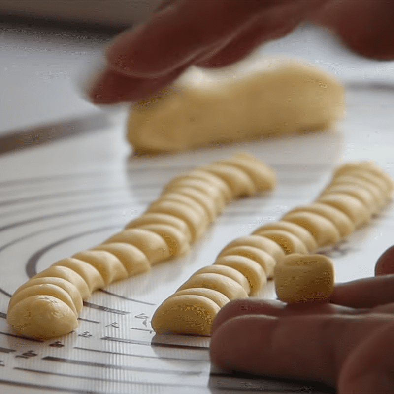 Step 2 Divide the dough and shape Mini Milk Cookies