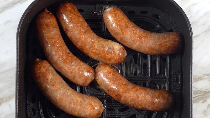 How to fry fresh sausages with an air fryer