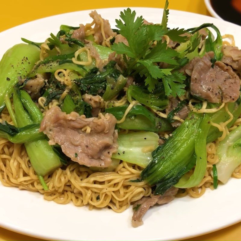 Step 4 Finished product Stir-fried beef noodles