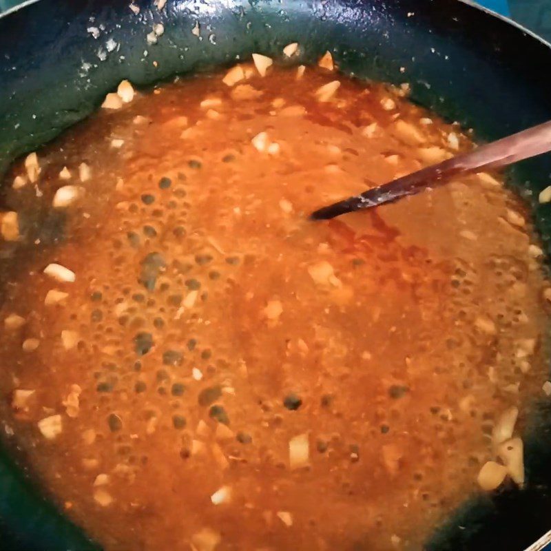 Step 3 Completion Frying crab with garlic