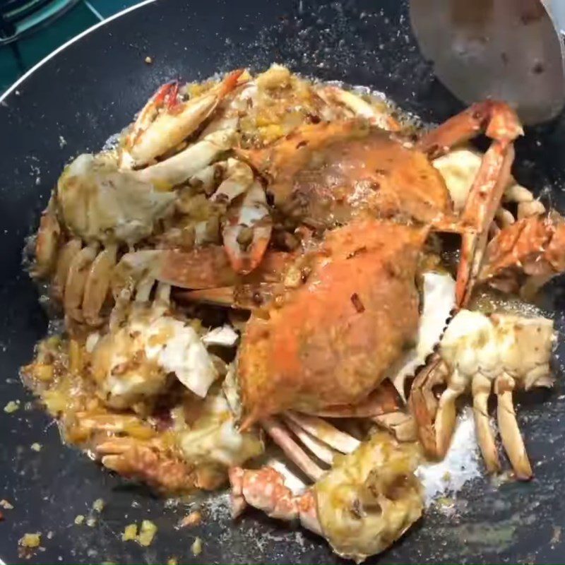 Step 5 Completion Crab with salted egg