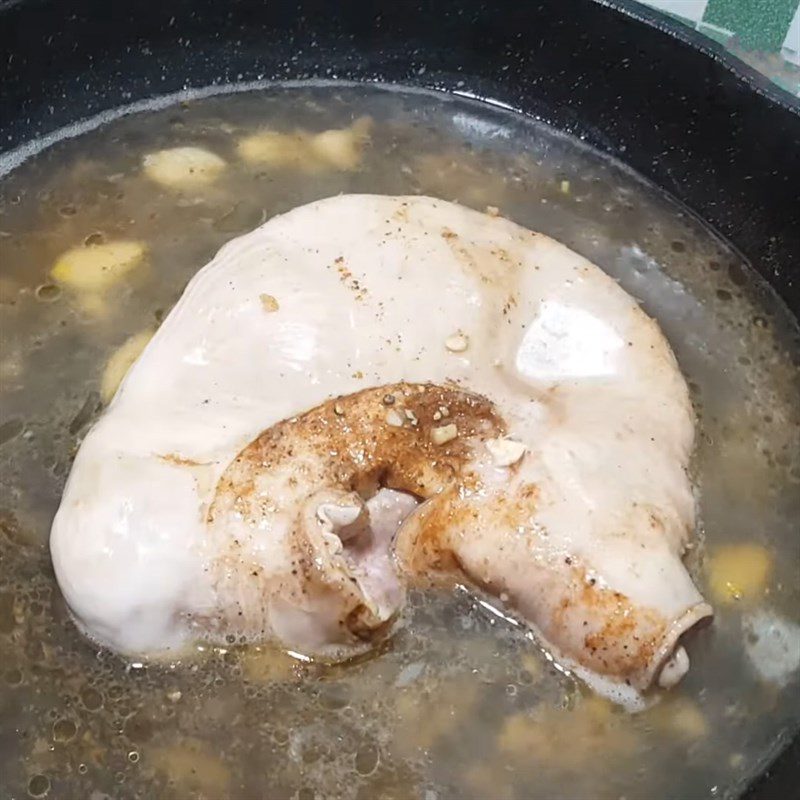 Step 3 Braised Stomach Pork stomach braised with coconut water