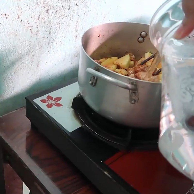 Step 4 Cook the Pork with Papaya