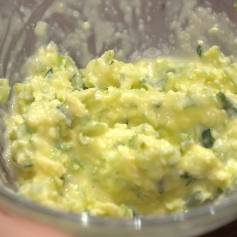 Step 3 Making garlic butter sauce Garlic butter bread topped with cheese