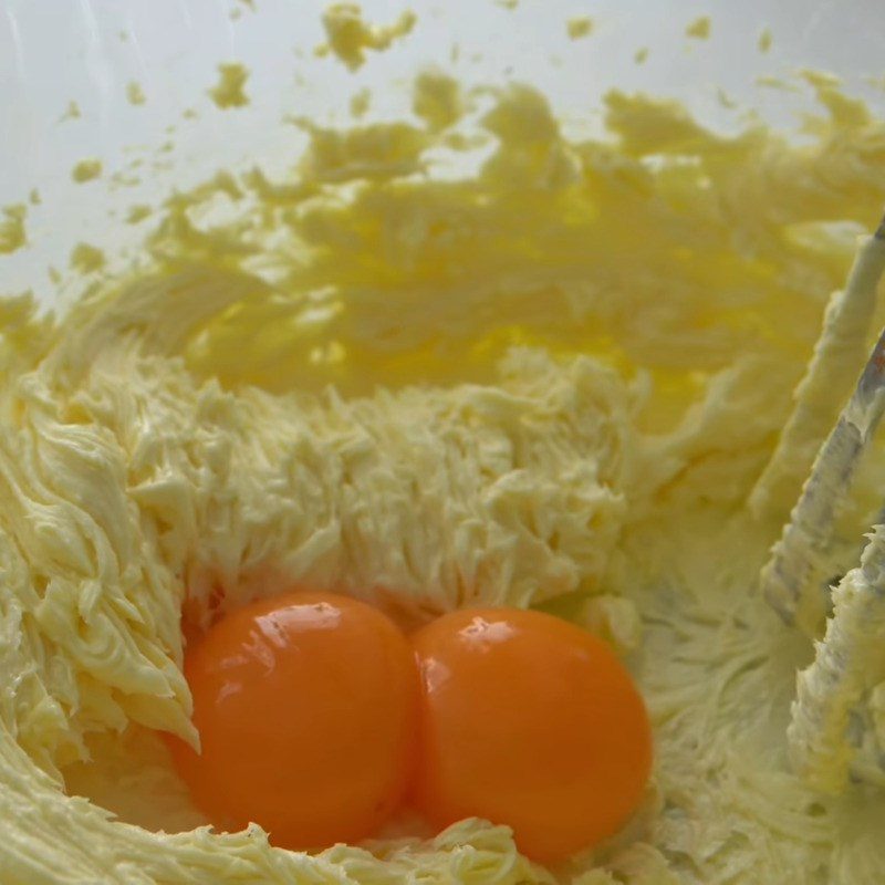 Step 3 Make the dough for Pineapple Cheese Cake