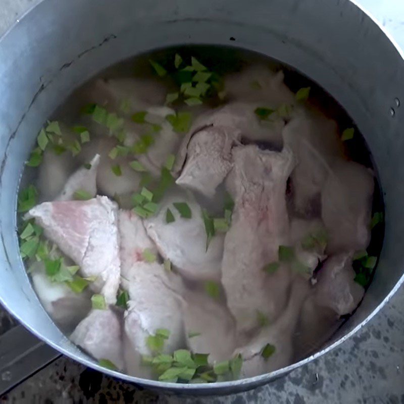 Step 3 Boil the pork stomach Boiled pork stomach with shrimp paste