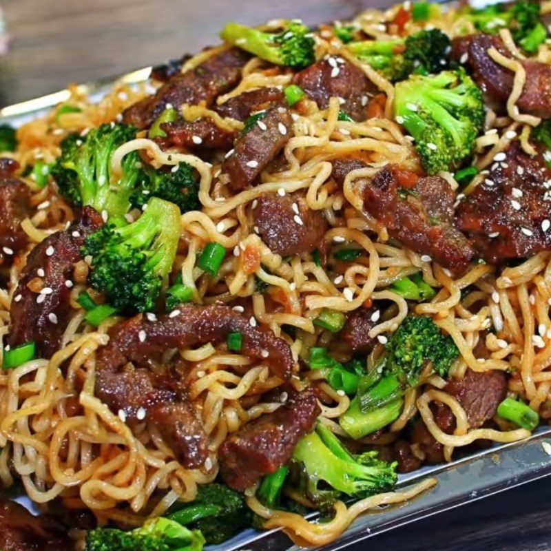 Step 5 Final product Beef stir-fried with broccoli