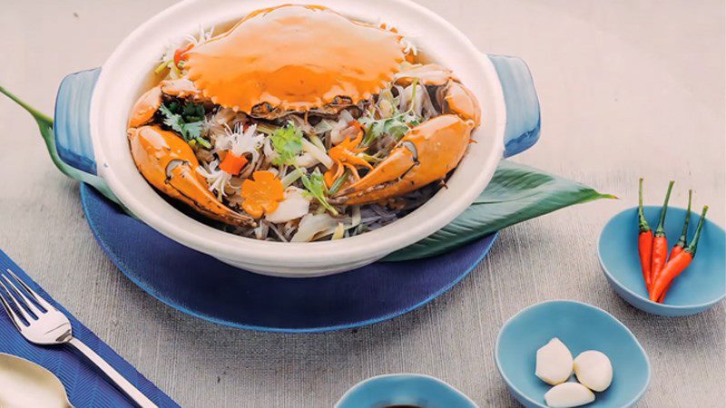 Stir-fried vermicelli with crab