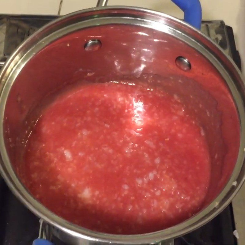 Step 3 Cook the porridge Salmon porridge with beetroot