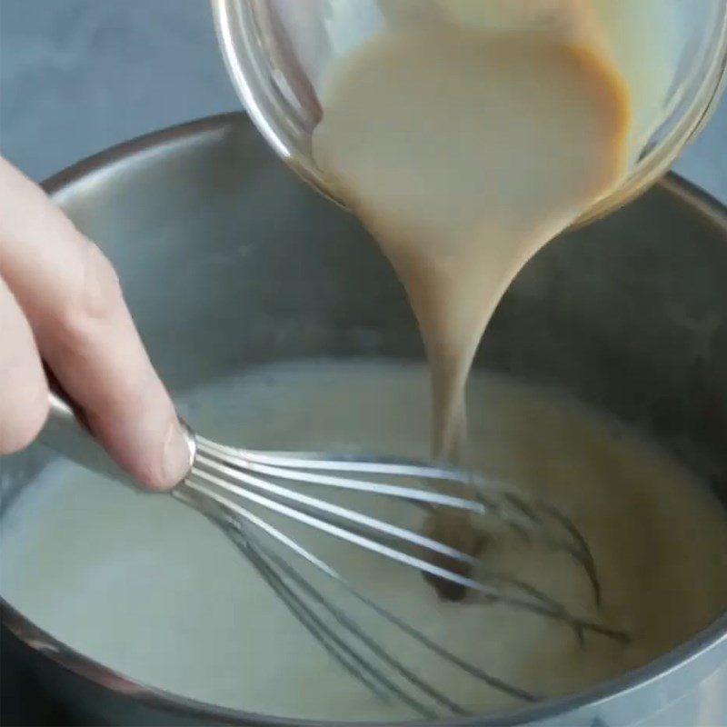 Step 1 Cook the milk chocolate mixture Burnt Cream - dark chocolate creme brulee