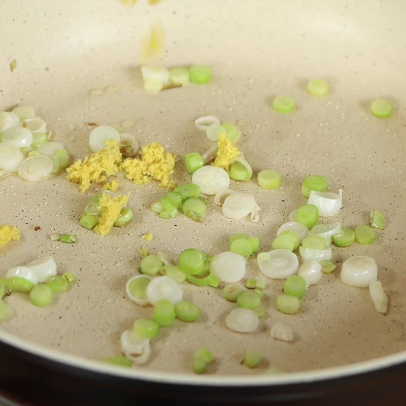 Step 4 Prepare cream sauce Vegan miso ramen