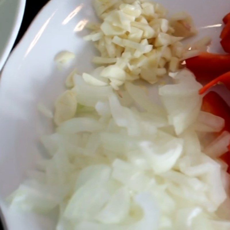 Step 2 Prepare other ingredients Stir-fried chicken pho