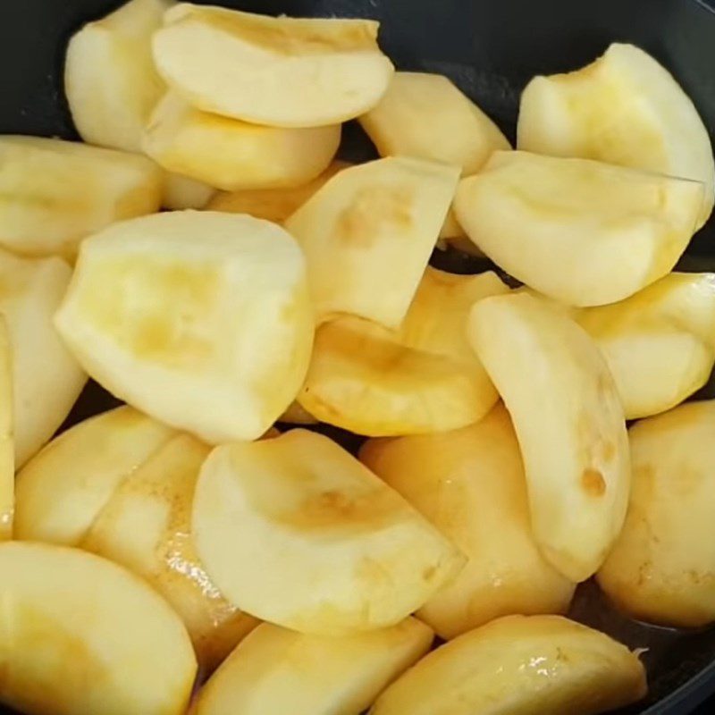 Step 5 Sautéed apples Apple tart - apple tart tatin