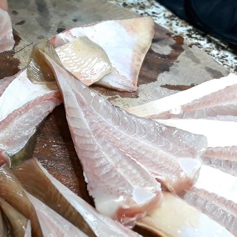 Step 1 Prepare the Stingray Fried Stingray with Lemongrass and Chili