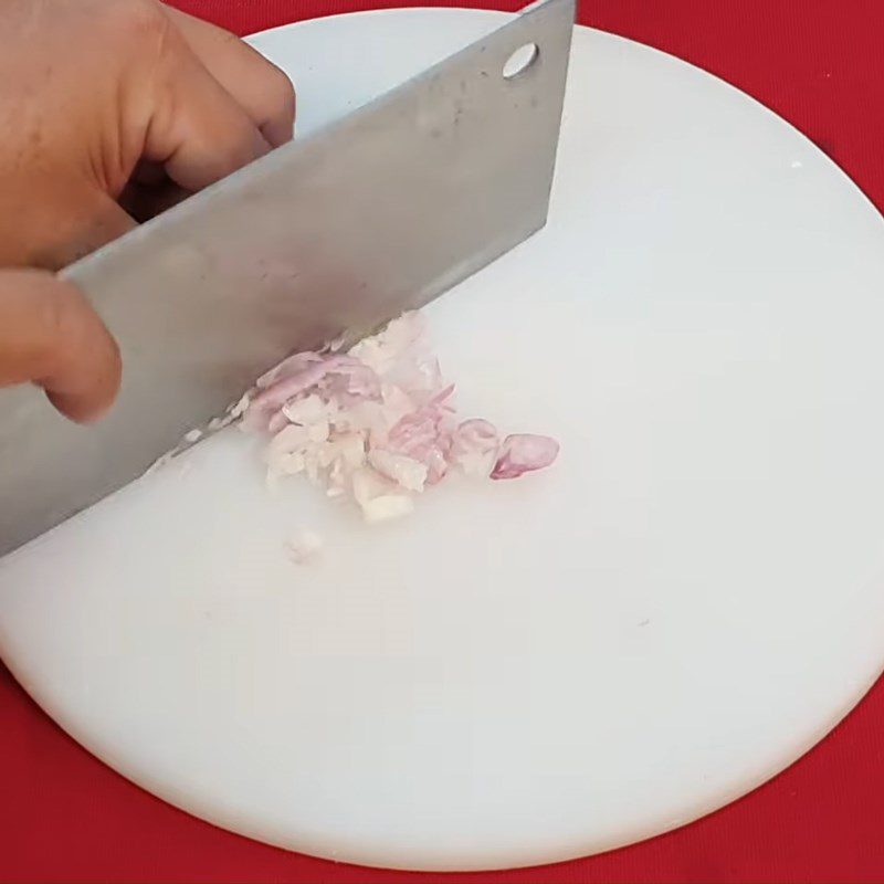 Step 2 Prepare the remaining ingredients Stir-fried straw mushrooms with gourd