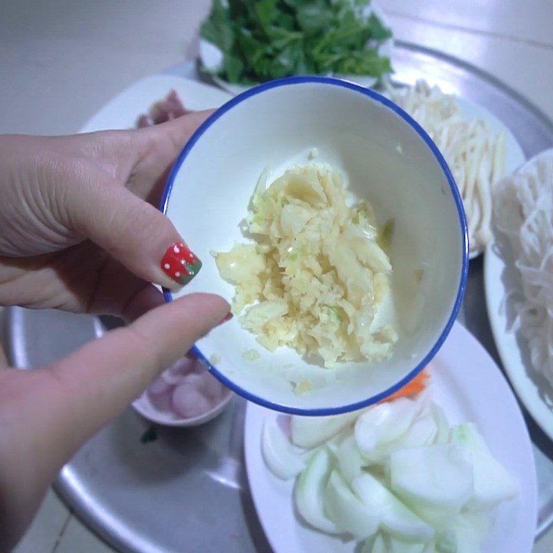 Step 2 Prepare other ingredients for stir-fried chicken heart Pho