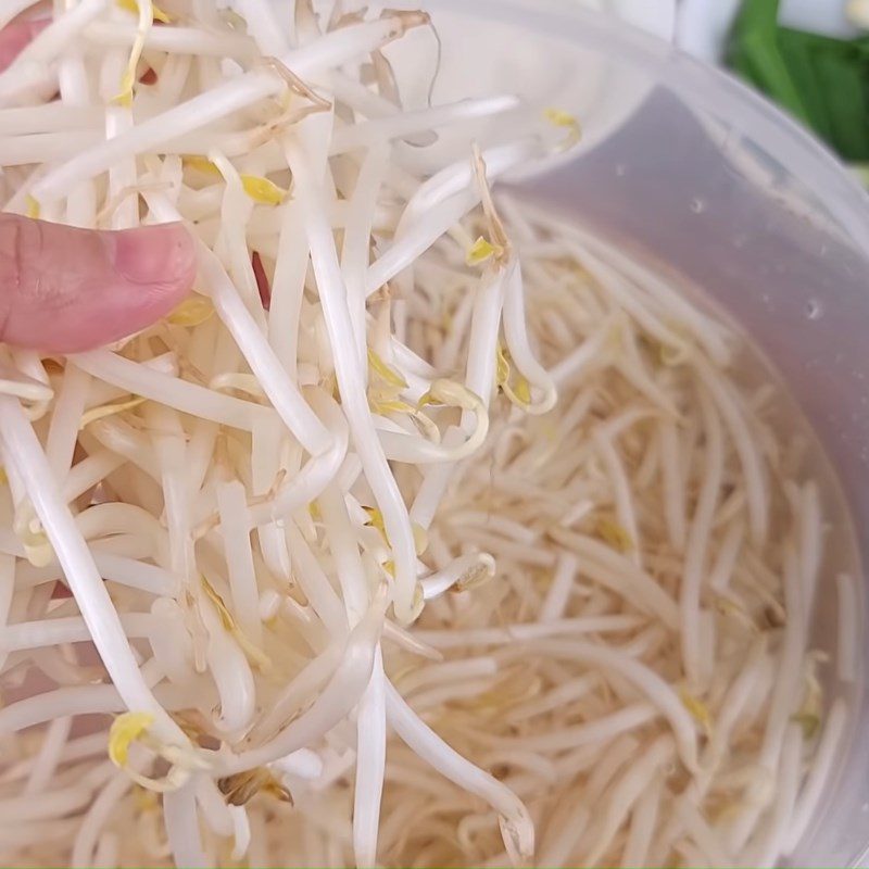 Step 2 Prepare other ingredients for pan-fried pho