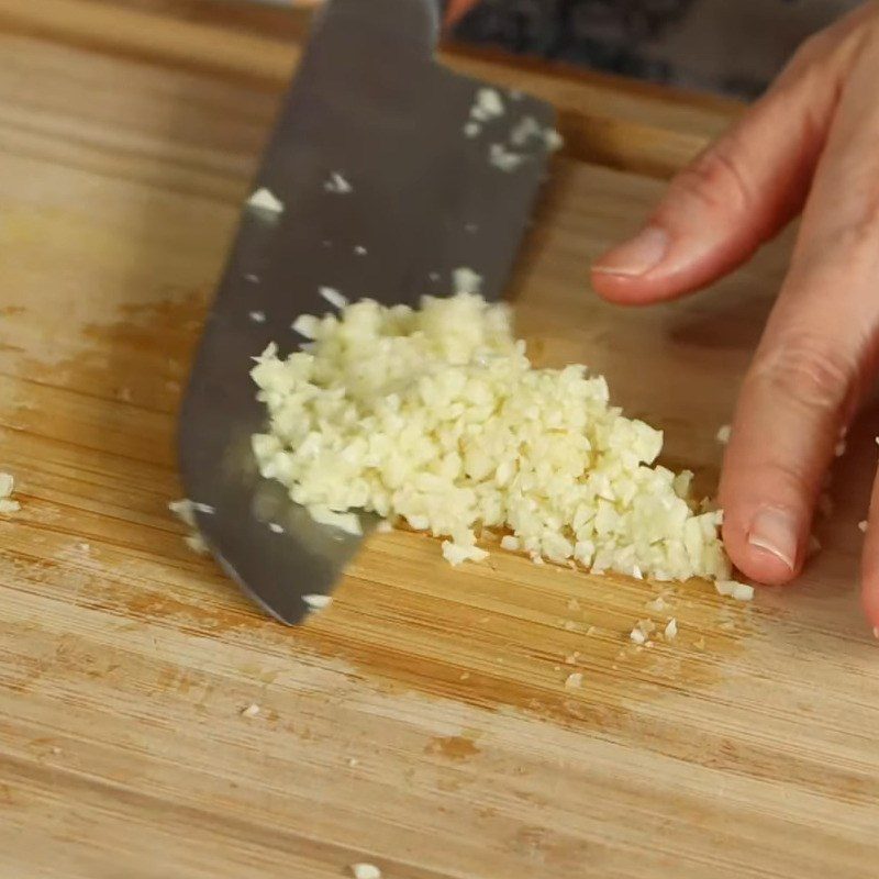 Step 2 Prepare the ingredients for vegetarian miso ramen