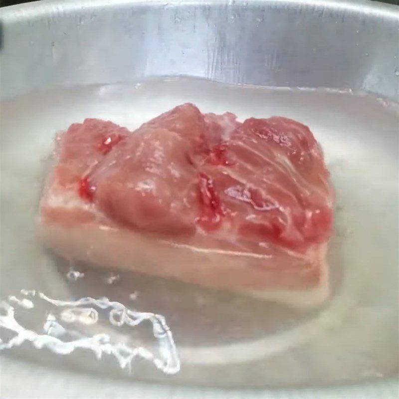 Step 1 Prepare the meat Minced meat with shrimp paste