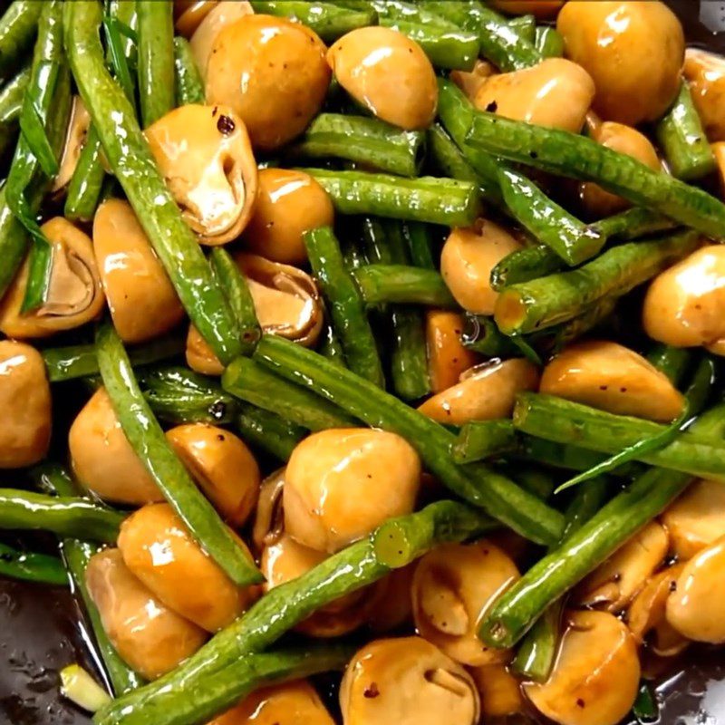 Step 3 Final Product Stir-fried Straw Mushrooms with Long Beans