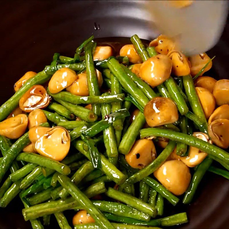 Step 3 Final Product Stir-fried Straw Mushrooms with Long Beans