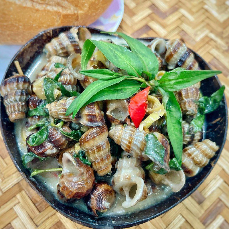 Step 5 Final product Stir-fried snails with coconut