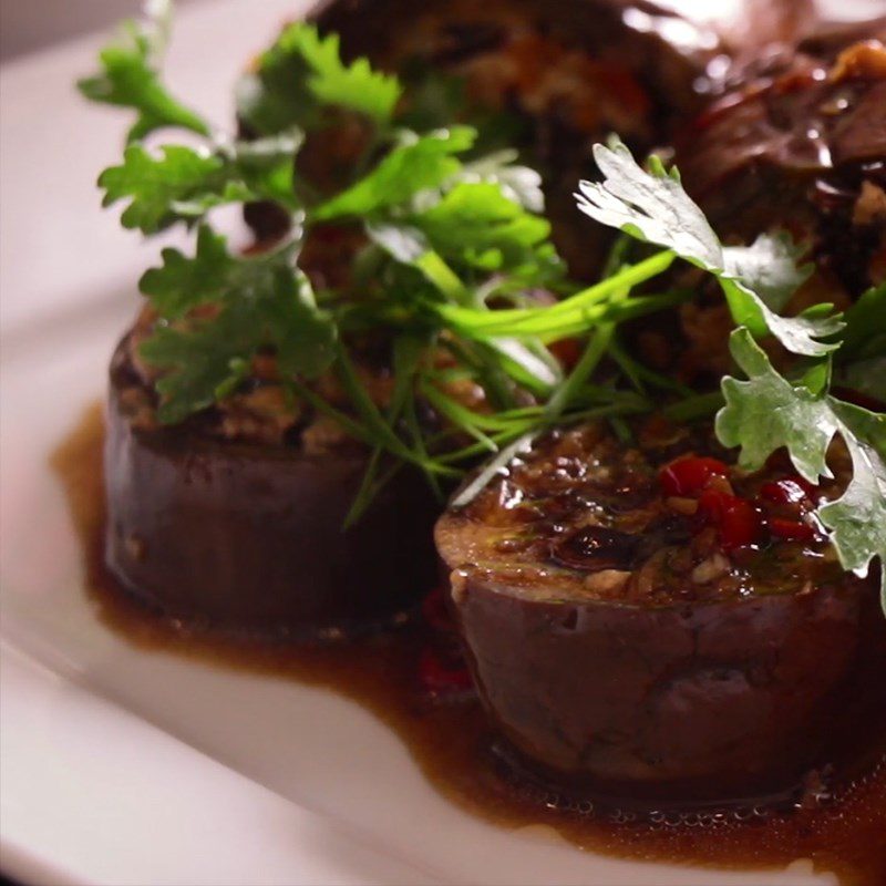 Step 5 Final Product Stuffed eggplant with tofu