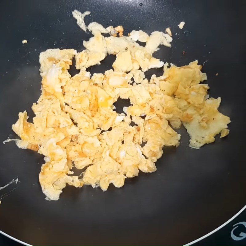 Step 4 Stir-fried Noodles Stir-fried Noodles with Eggs and Vegetables