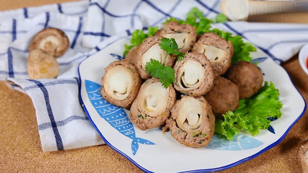 Mushroom-wrapped meatballs