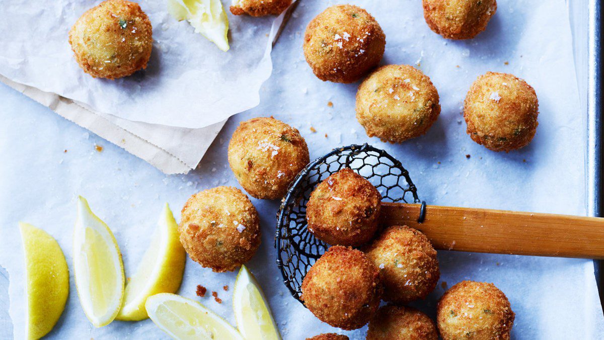 Cheese-stuffed Fried Meatballs