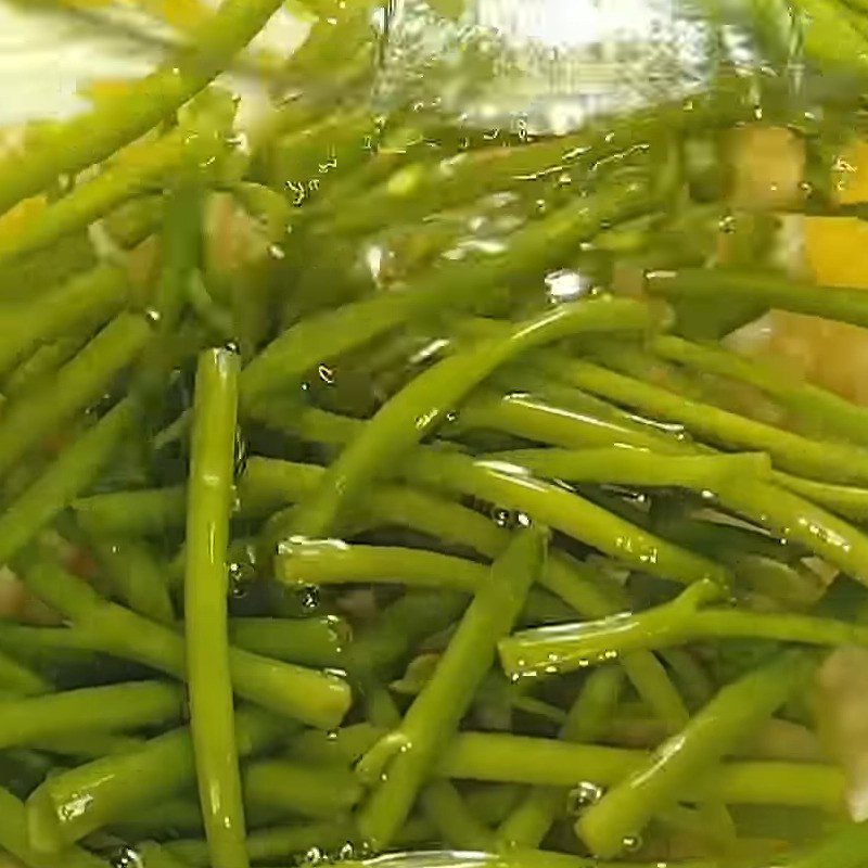 Step 2 Blanch the vegetables for Lotus Root Kimchi