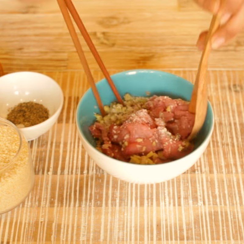 Step 3 Prepare and Marinate Beef Stir-fried Jellyfish with Celery and Beef