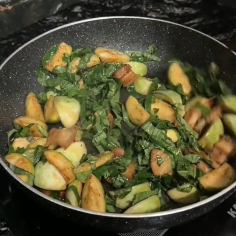 Step 3 Stir-fried eggplant Stir-fried eggplant with betel leaves