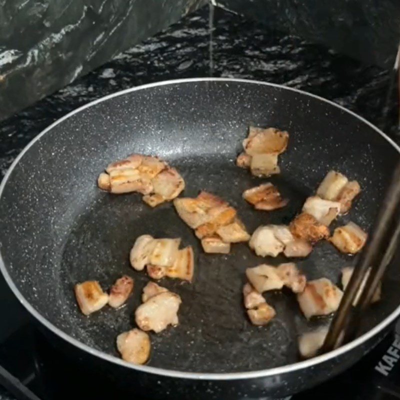 Step 2 Stir-fried meat Stir-fried eggplant with betel leaves