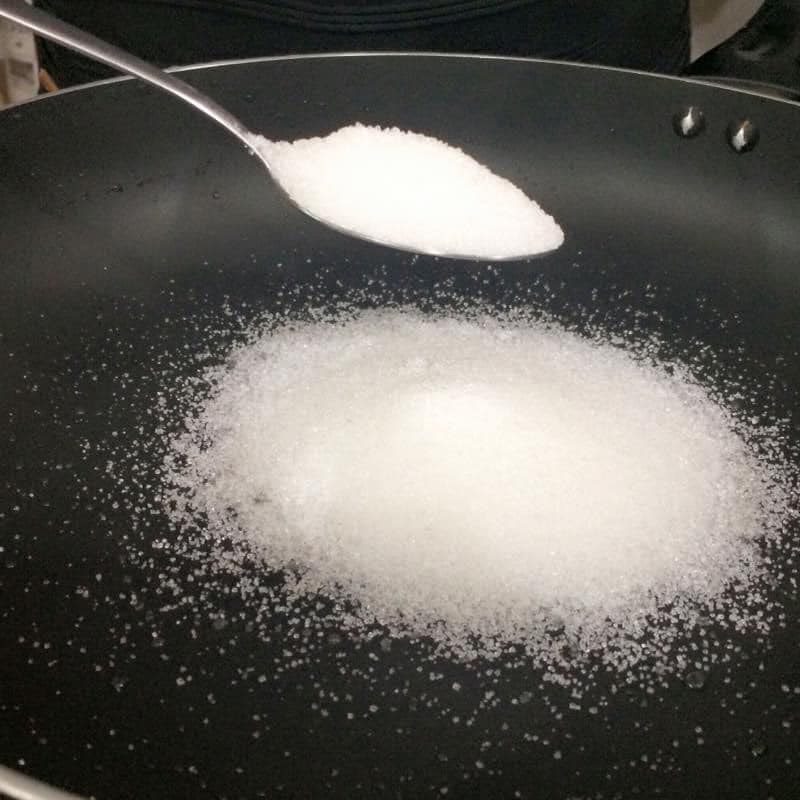 Step 5 Sautéing Sticky Rice Two-layer Sticky Rice