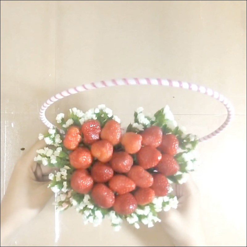 Step 3 Additional Decoration Arranging the strawberry flower basket